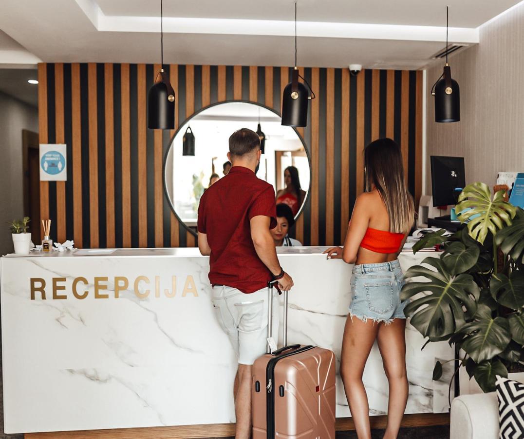 Hotel Lusso Mare By Aycon Budva Exterior photo