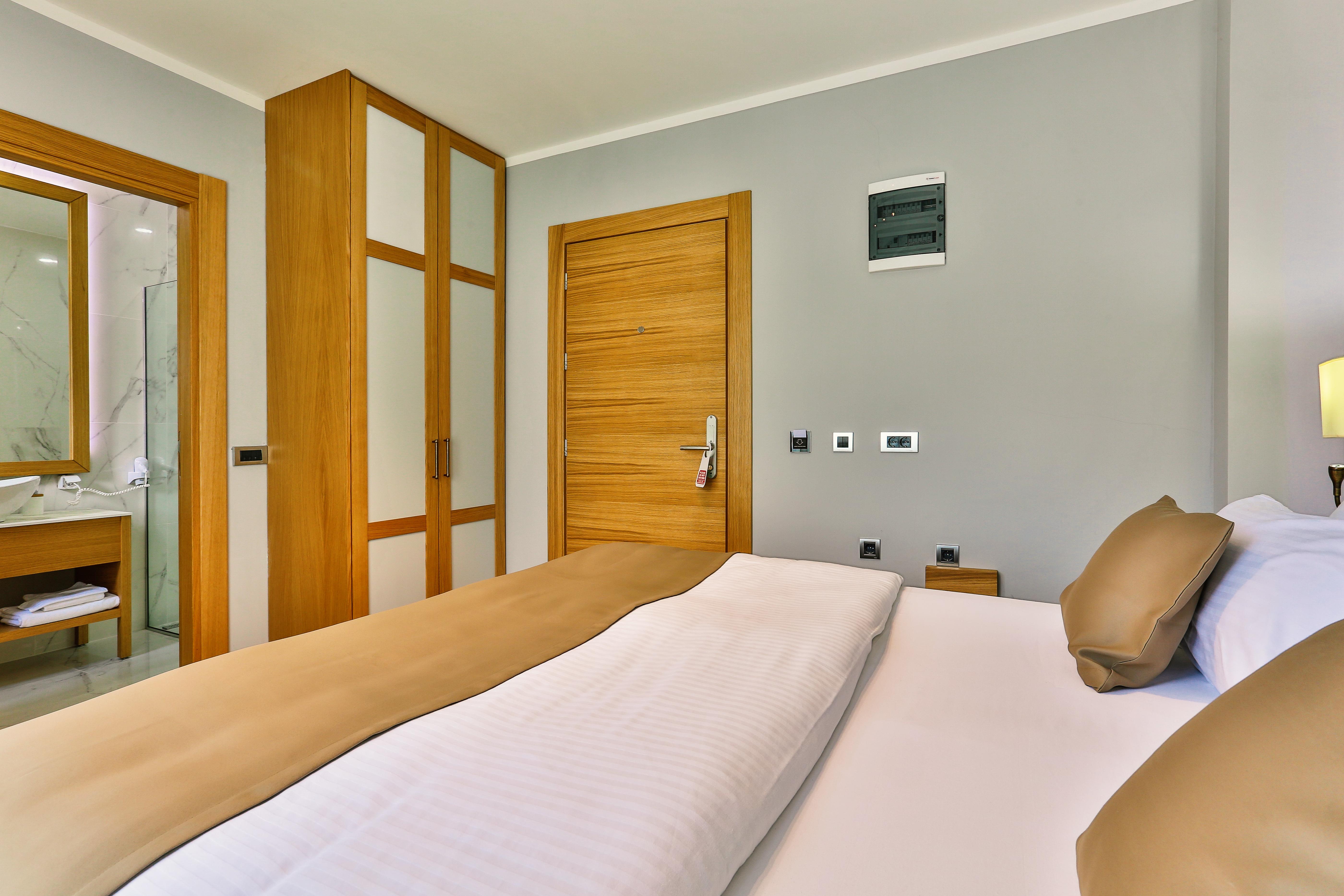 Hotel Lusso Mare By Aycon Budva Exterior photo