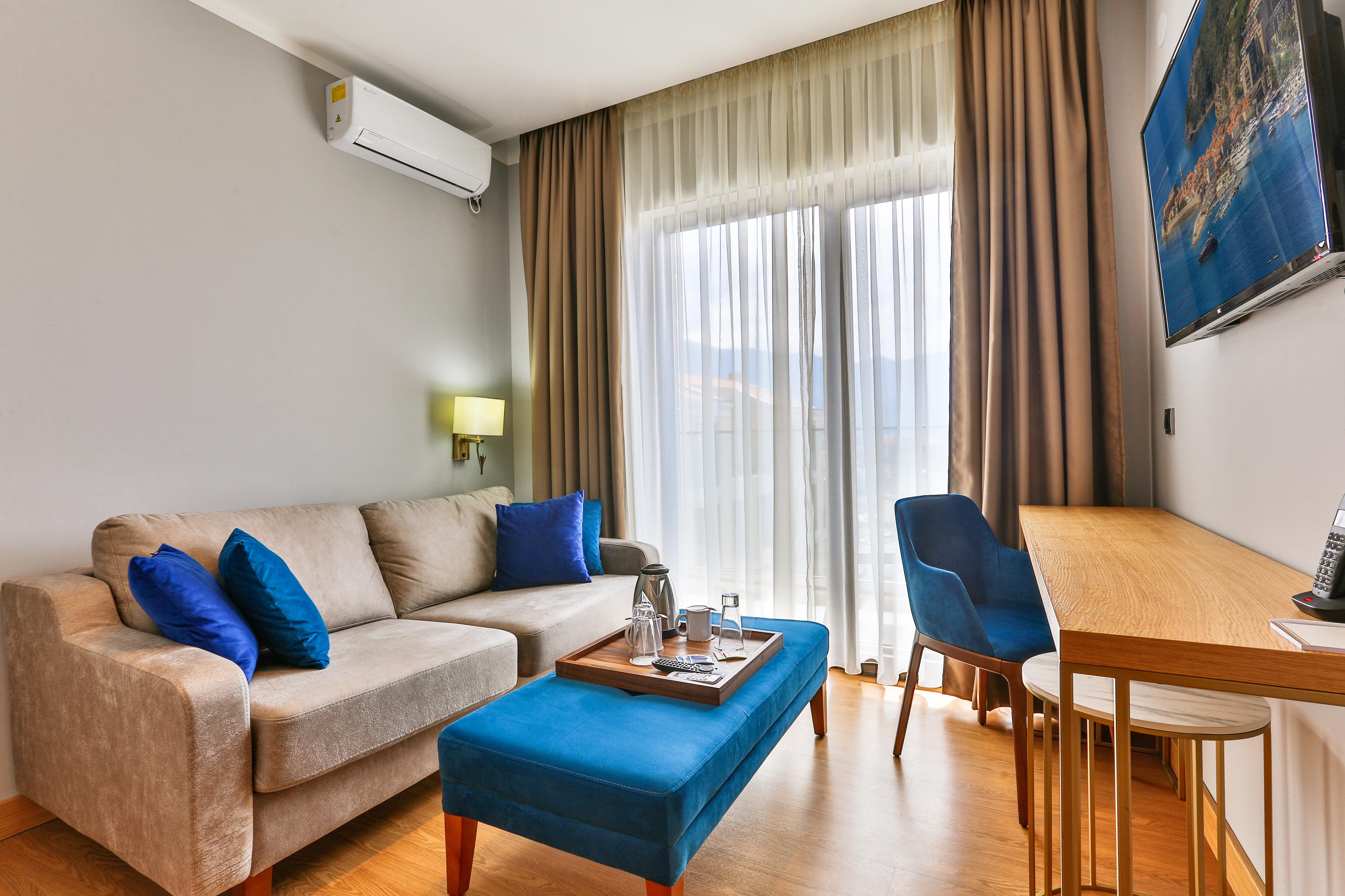 Hotel Lusso Mare By Aycon Budva Exterior photo