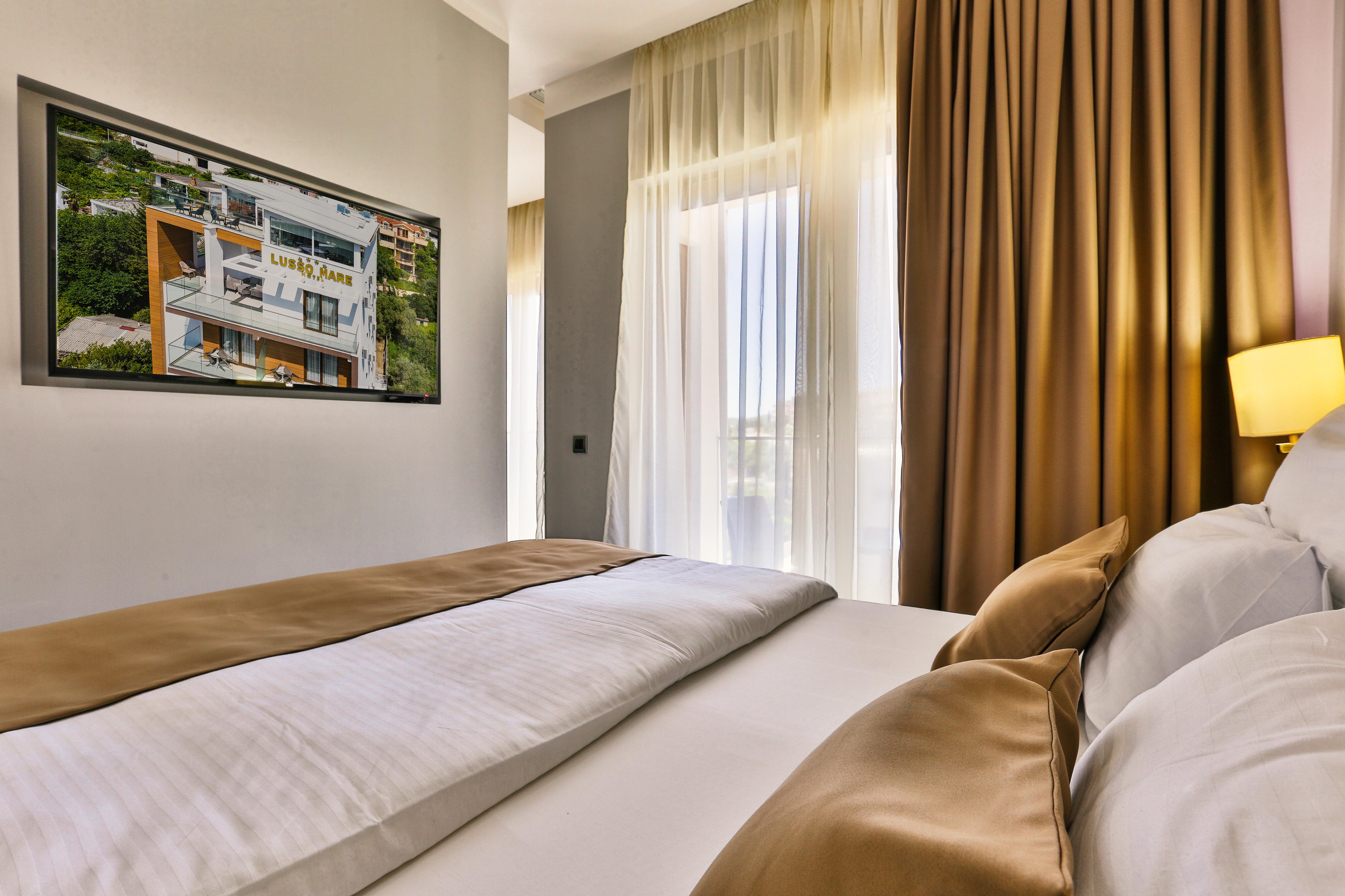 Hotel Lusso Mare By Aycon Budva Exterior photo