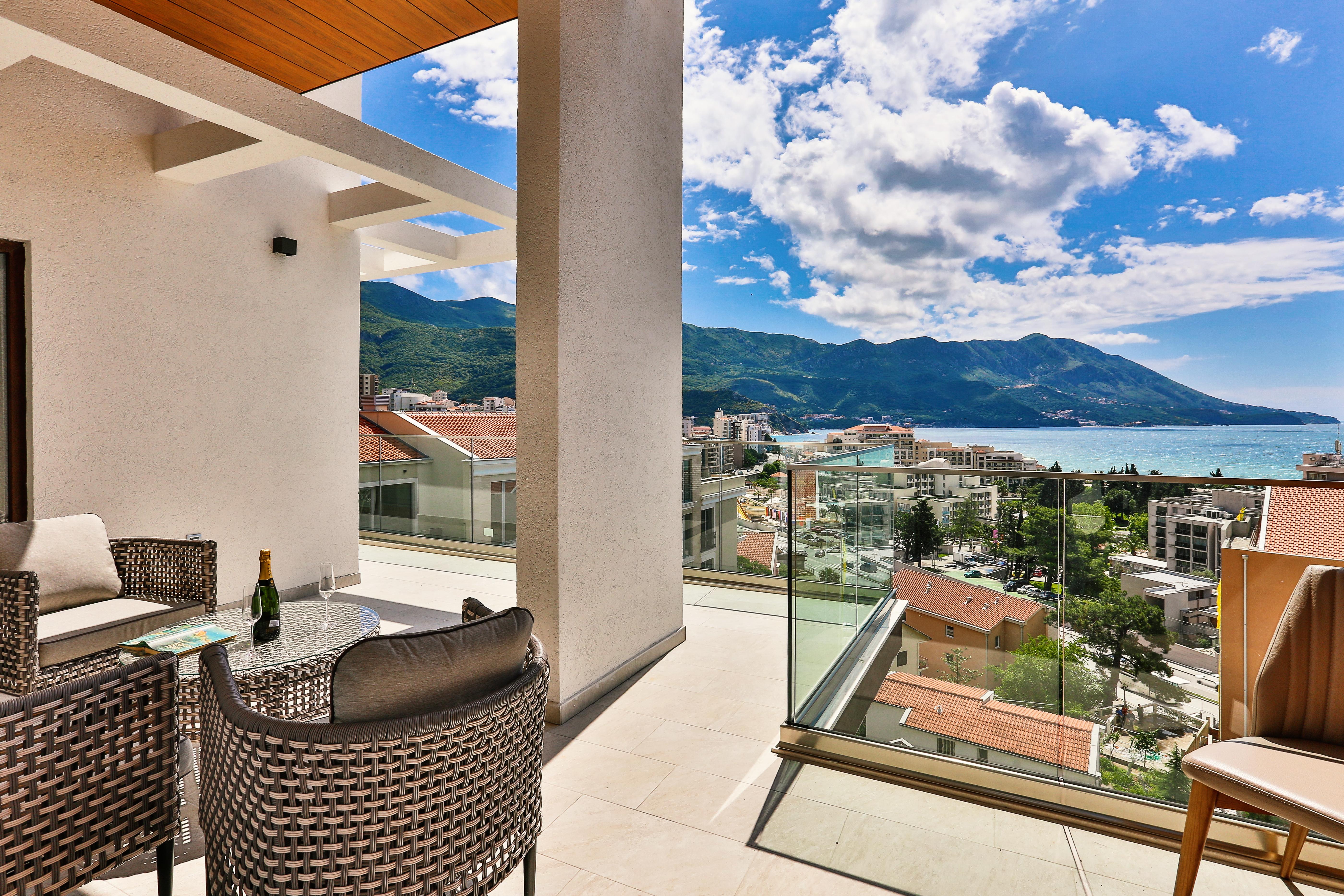 Hotel Lusso Mare By Aycon Budva Exterior photo